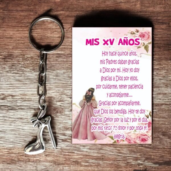 detalle de Llavero de Quinceañera con Tarjeta de Agradecimiento – Detalle Especial para Tus XV Años. Set 10 piezas.